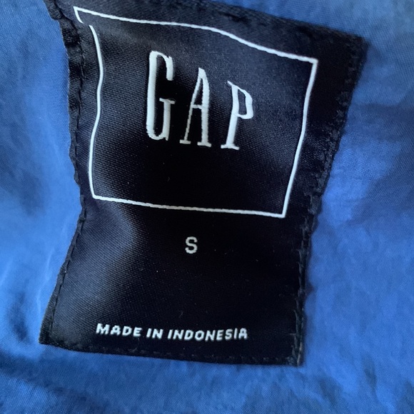 Mens GAP Brand NEW Gray Luxury DOWN Alternative Winter Puffer VEST - Picture 12 of 15